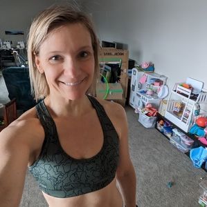 Meet your Posher, Asia